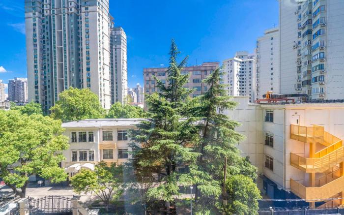 Tyms Modern 2BR 1 Living Room Apartment Near Metro
