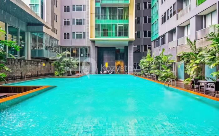 Kuningan Place by Emily in Town