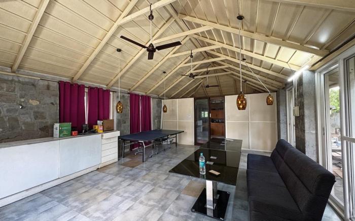 Oakridge Cottages 1BR with Pool by Homeyhuts_3
