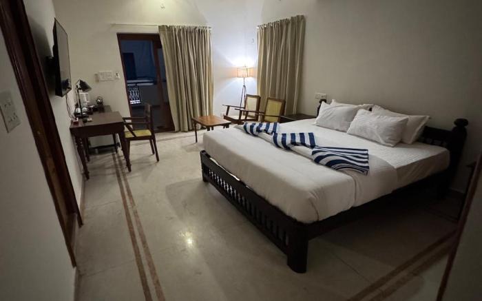 The Meruka House (Amber) | Pool & WFH Friendly