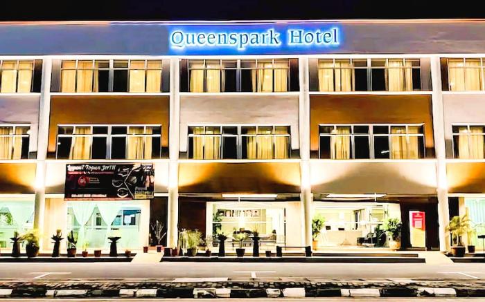 Desa Queenspark Hotel