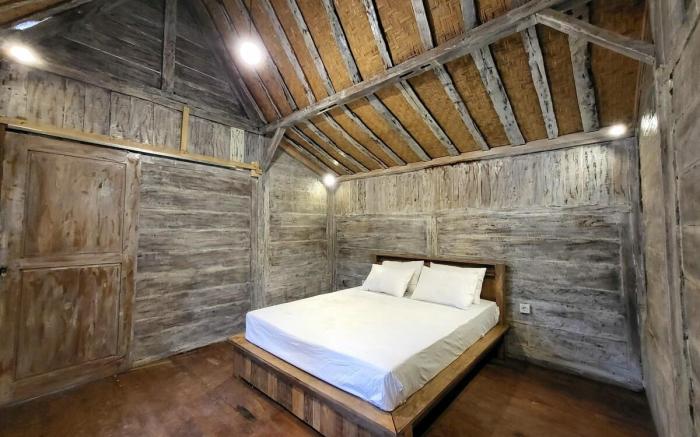 Cozy Wooden Guesthouse