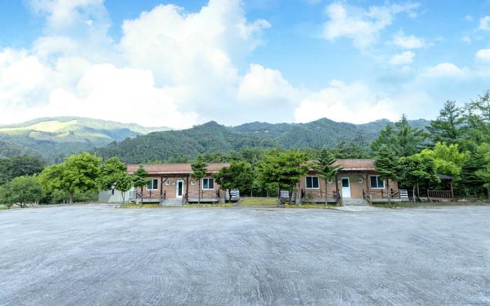 Yangyang Pension House