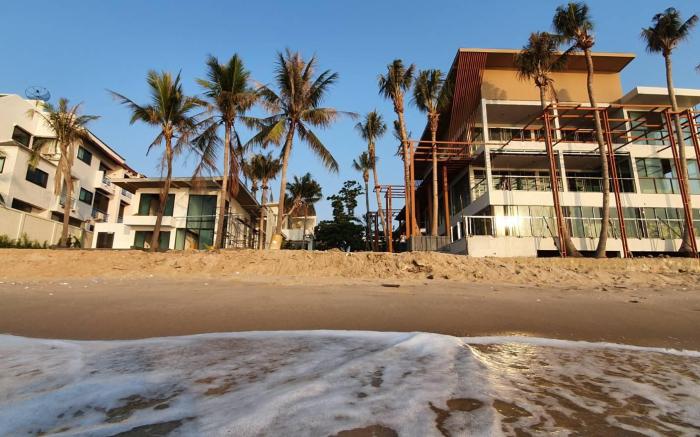 Eco Cozy Beachfront Resort Chaam