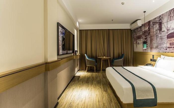 City Comfort Inn Wuzhou High-speed Railway Station Canghai Lake Park