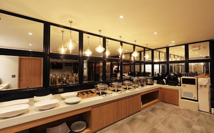 Mari Hotel