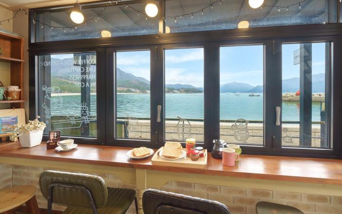 Namhae Dalddenuenbada Pension