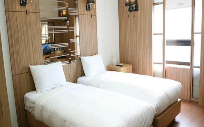 Hotel Charis