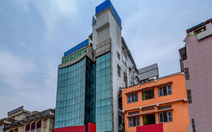 OYO 4843 Hotel City Palace