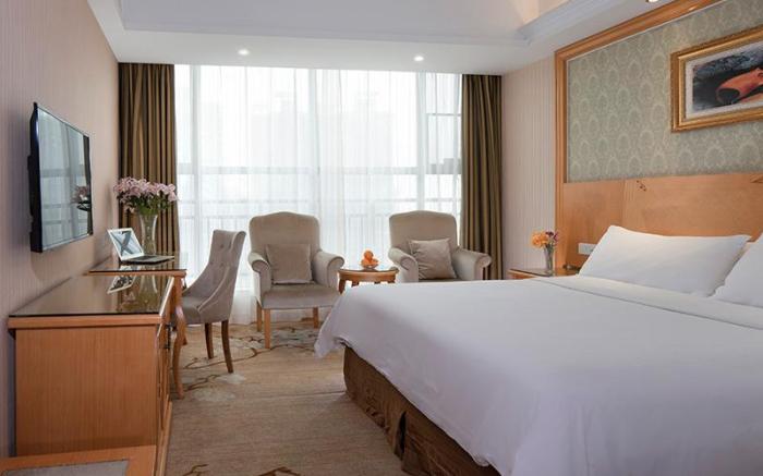 Vienna Hotel Yueyang Huarong Avenue Branch