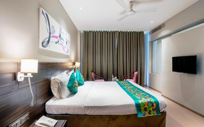 Treebo Premium Niraali Executive, Hinjewadi