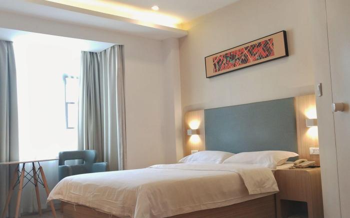 Hanting Hotel Jingzhou Jianli Jiangcheng Road