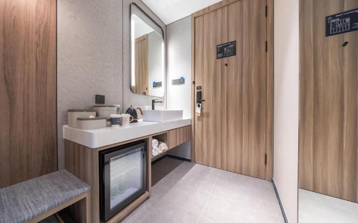 Atour X Hotel Shanghai the Bund East Nanjing Road Metro Station