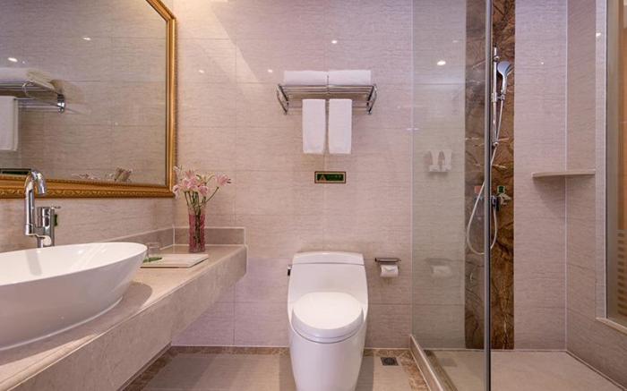 Vienna Hotel Guangxi Hezhou Fuchuan