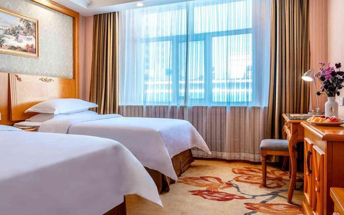 Vienna Hotel Urumqi Railway Administration Academy of Sciences