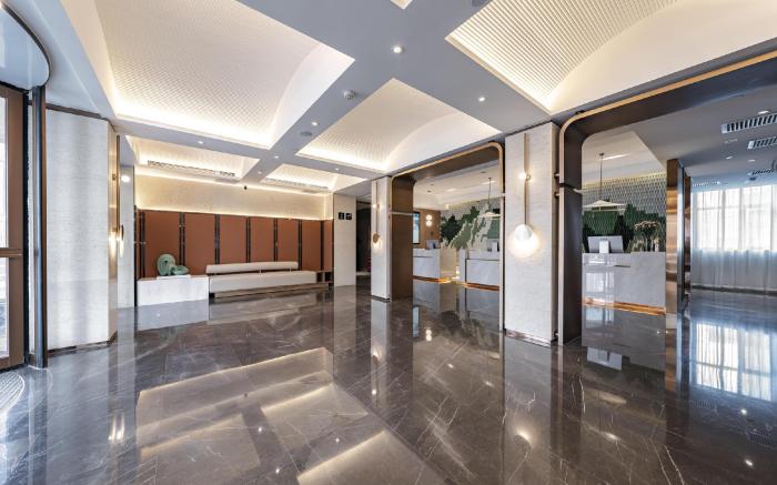 Atour Hotel Urumqi South Beijing Road Zhongyinggong Railway Station