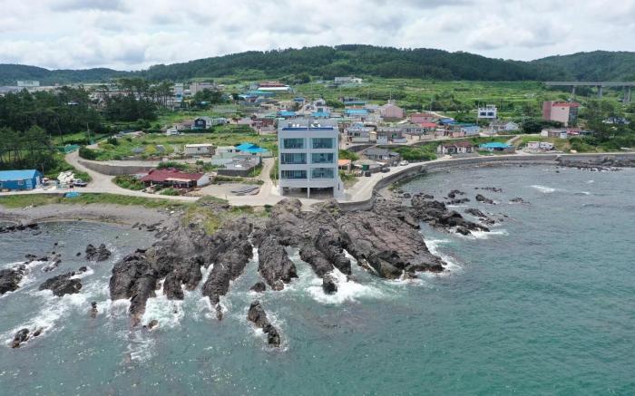 Pohang Horizon Poolvilla