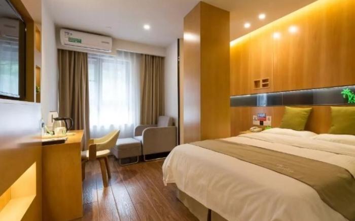Vatica Xuzhou High Speed Railway Station Hotel