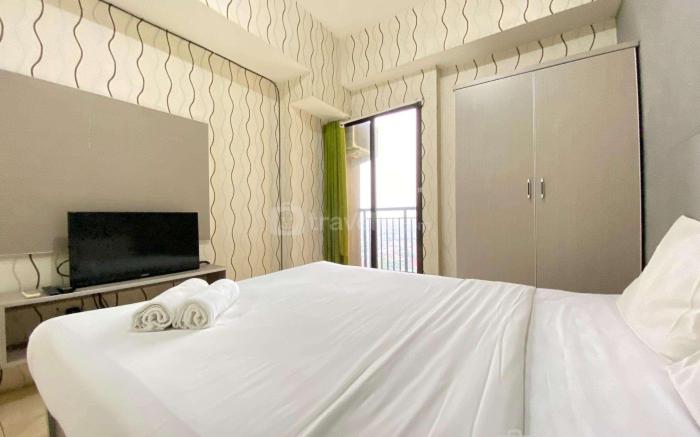Bright Studio Room Tamansari Panoramic By Travelio