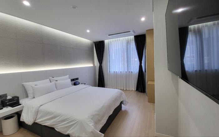 Brown dot hotel Gwangju Sangmu