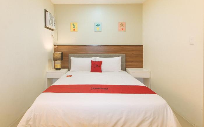 RedDoorz @ Leoncia Apartelle Mandaue City