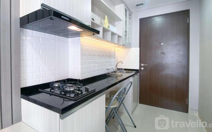 Cozy Living @ Studio Transpark Cibubur By Travelio