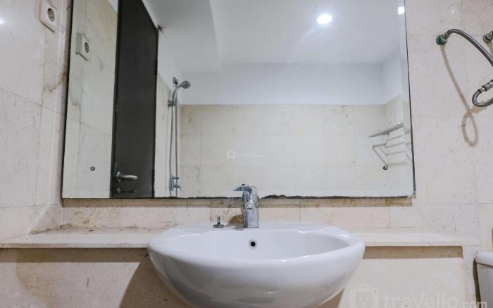 Homey and Cozy 1BR Apt Braga City Walk By Travelio
