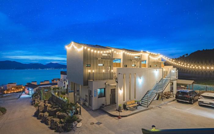 Namhae Ourpoolvilla