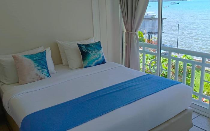 Baan Sattahip by the sea