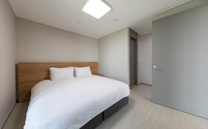 SC Beautiful Sacheon Port Front Hotel Room Season03
