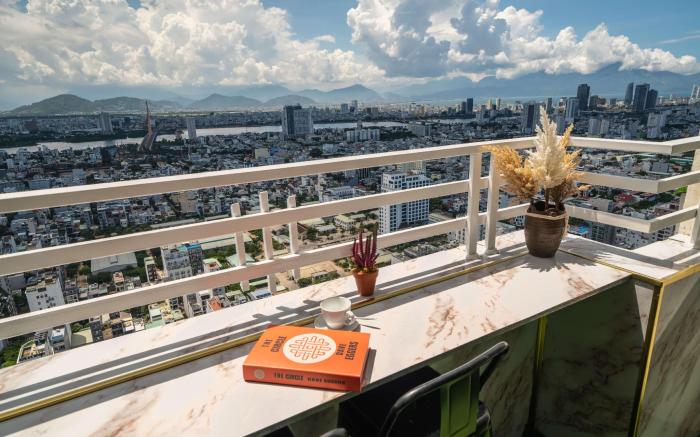 Dragon Bridge View_2minutes walking to MyKhe beach