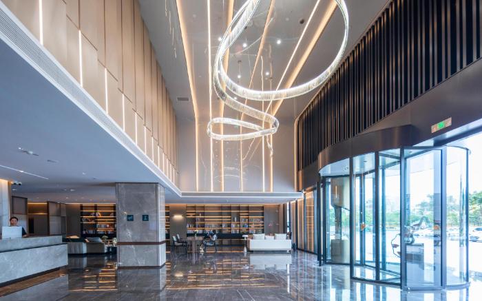 Atour Hotel Shanwei High-speed Railway Station Binhai Park