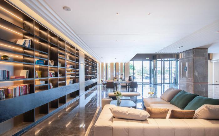 Atour Hotel Shanwei High-speed Railway Station Binhai Park