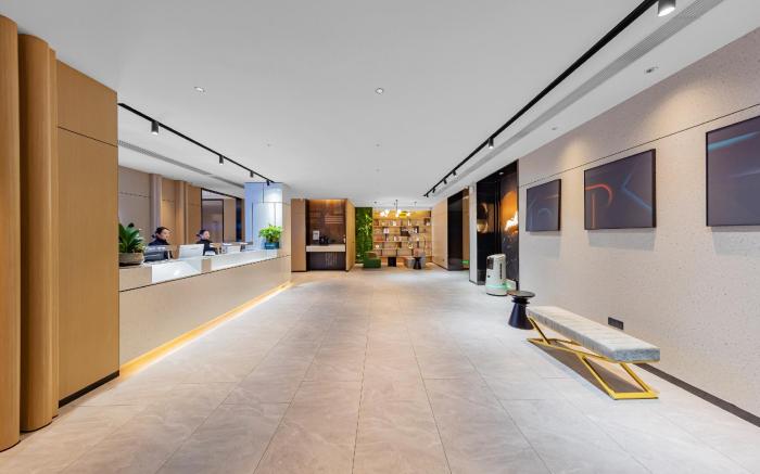 Elan Inn Yichang Railway East Station Xinding Auto Parts City