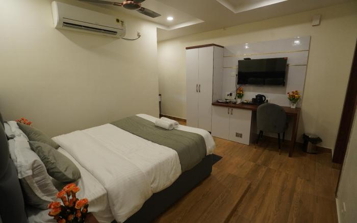 RADHA RANI RESIDENCY