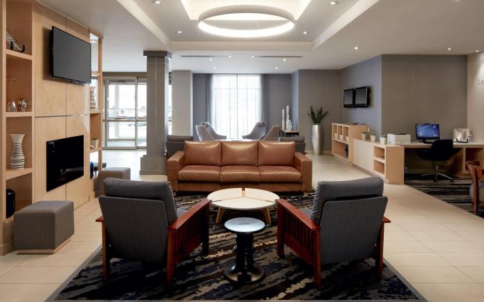 Fairfield by Marriott Inn & Suites Montreal Airport