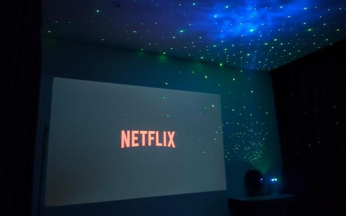 6 bed with Private Cinema @ Quill City KL