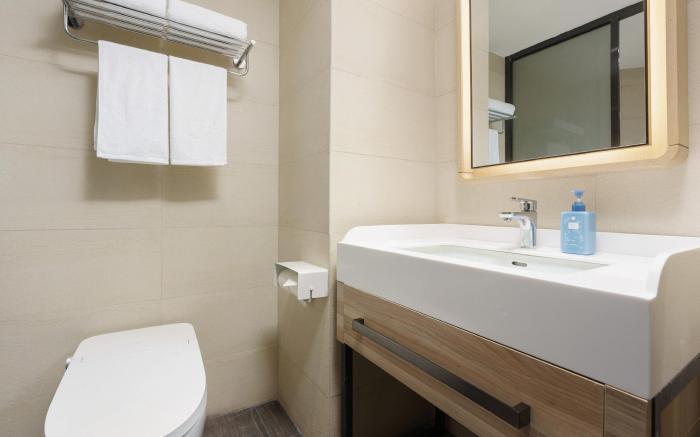 Hanting Hotel Haicheng Xiliu Yiwu International Garment City