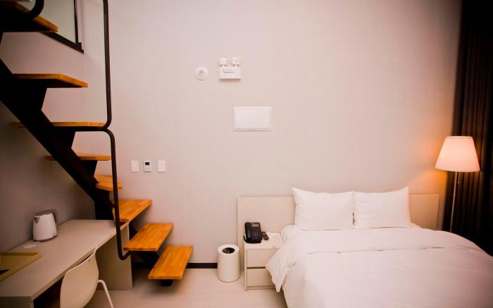 Naju Duplex Residence Hotel
