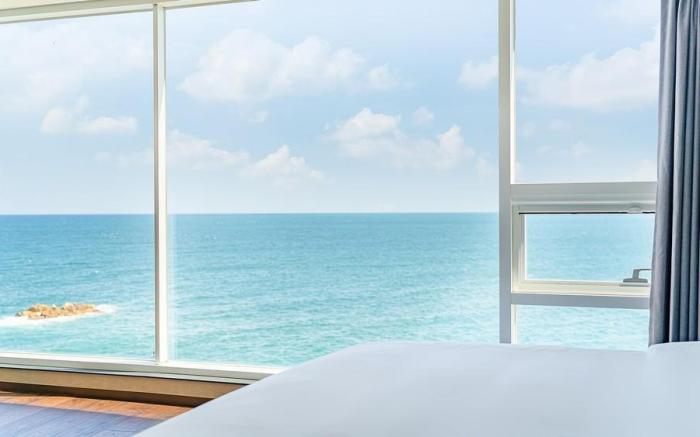 Gyeongju Shop N Flat Pool Villa Pension