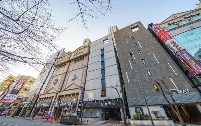 Gwangju Sangmu Su Hotel
