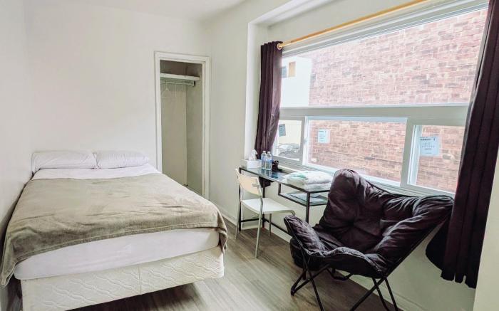 Double private room with Netflix,laundry&amenities