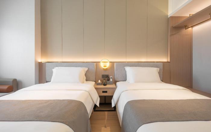 Poltton International Service Apartment Shantou High-Speed Railway Station