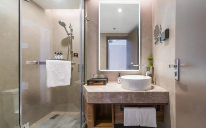 Home Inn Plus Shanghai Jingao Road Jinjing Road Metro Station