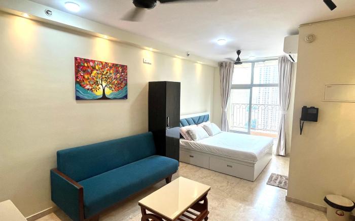 Picturesque LakeView Studio@HiranandaniEstateThane