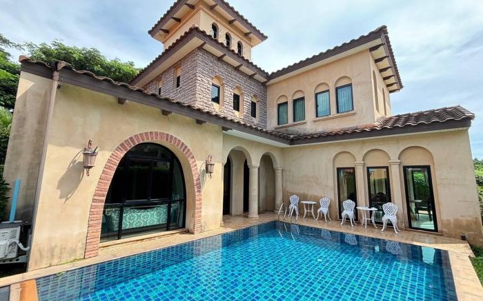 Payaa International Pool Villa at Chivani Pattaya