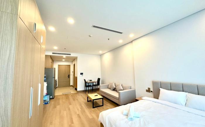 Lancaster Luminaire Residence