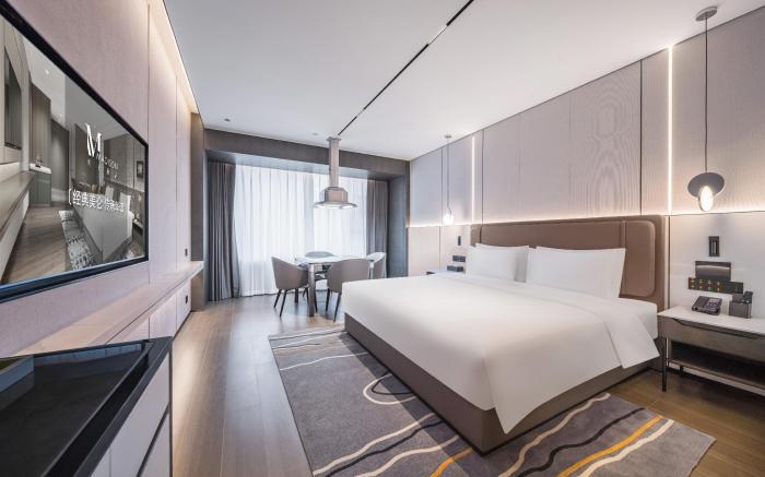Madison Hotel Tianmen Wanda Plaza