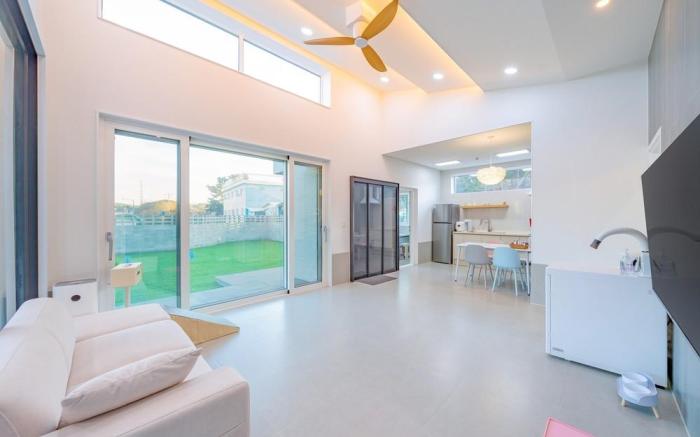 Taean Dog Day Pet Pool Villa