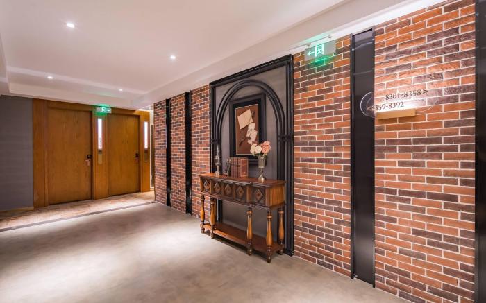 James Joyce Coffetel Beijing West Railway Station Military Museum